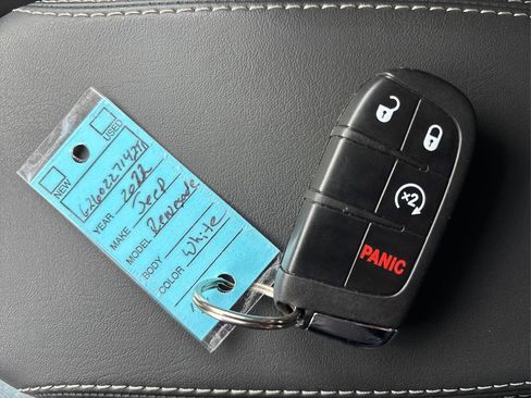 Used 2022 Jeep Renegade Latitude image 35