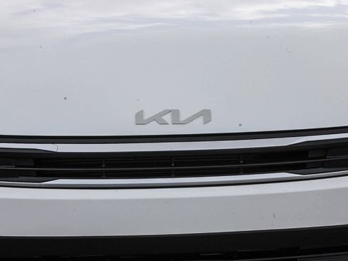 Used 2025 Kia K4 FWD image 5