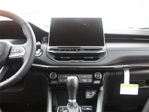 New 2026 Jeep Compass Limited w/ Sun, Sound & Navigation Group image 25