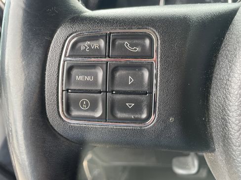 Used 2014 Jeep Wrangler Unlimited Sahara w/ Connectivity Group AWD/4WD image 14