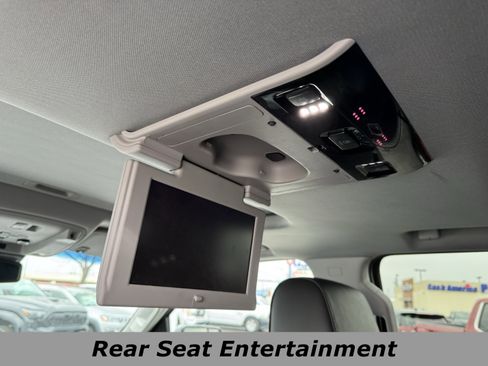 Used 2019 GMC Yukon Denali w/ Denali Ultimate Package image 11