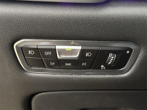 Used 2021 BMW X5 sDrive40i w/ Premium Package image 24