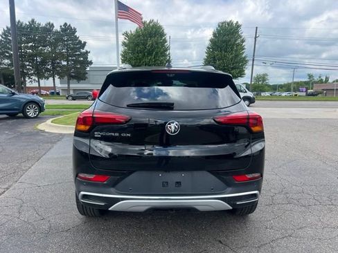 Used 2022 Buick Encore GX Essence w/ Advanced Technology Package AWD/4WD image 6