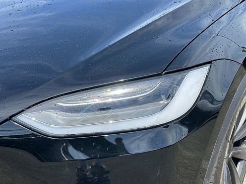 Used 2023 Tesla Model X AWD/4WD image 8