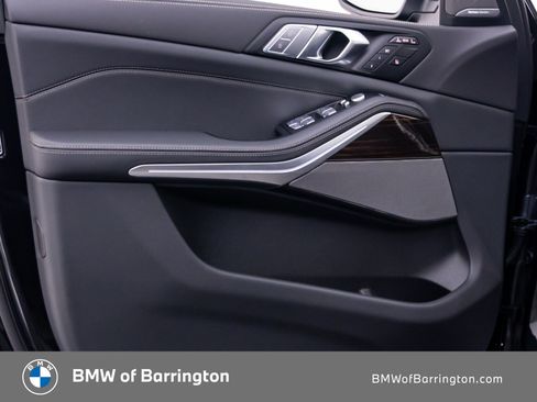 New 2027 BMW X7 xDrive40i w/ Premium Package AWD/4WD image 3