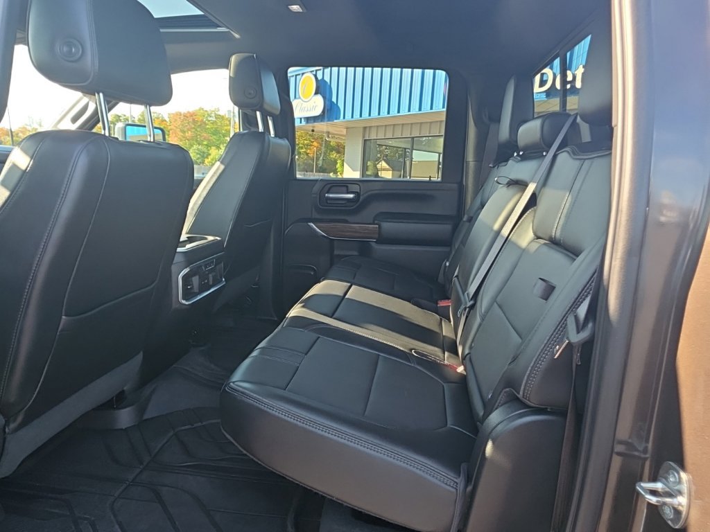 Used 2020 Chevrolet Silverado 3500 High Country w/ Z71 Off-Road Package AWD/4WD image 28