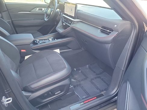 Used 2025 Ford Explorer ST image 12