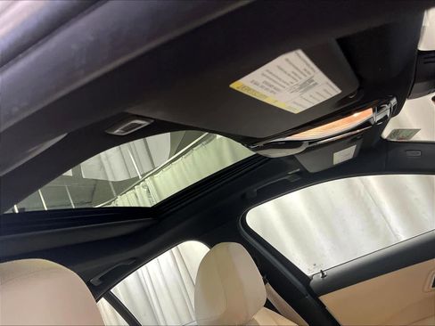 Used 2019 BMW 330i xDrive Sedan w/ Premium Package image 22