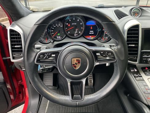 Used 2016 Porsche Cayenne GTS image 24
