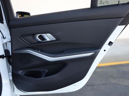 Used 2019 BMW 330i Sedan w/ Driving Assistance Package image 22