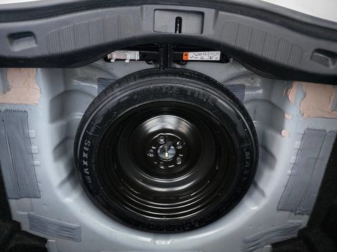 Used 2018 Ford Fusion SE image 38