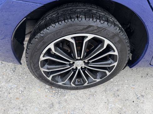 Used 2015 Toyota Corolla S FWD image 11