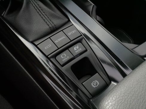 Certified 2025 Toyota Camry LE w/ Convenience Package FWD image 25