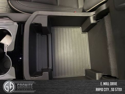 New 2026 GMC Yukon Elevation AWD/4WD image 25