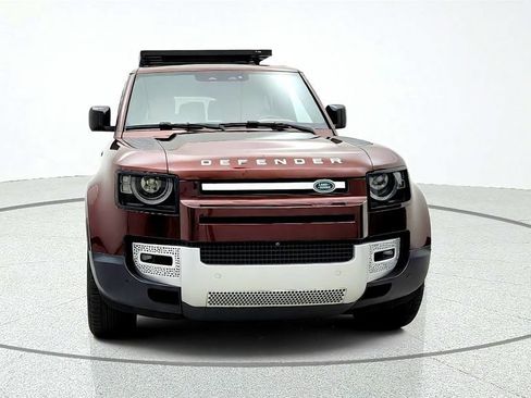 Used 2023 Land Rover Defender 130 SE AWD/4WD image 2