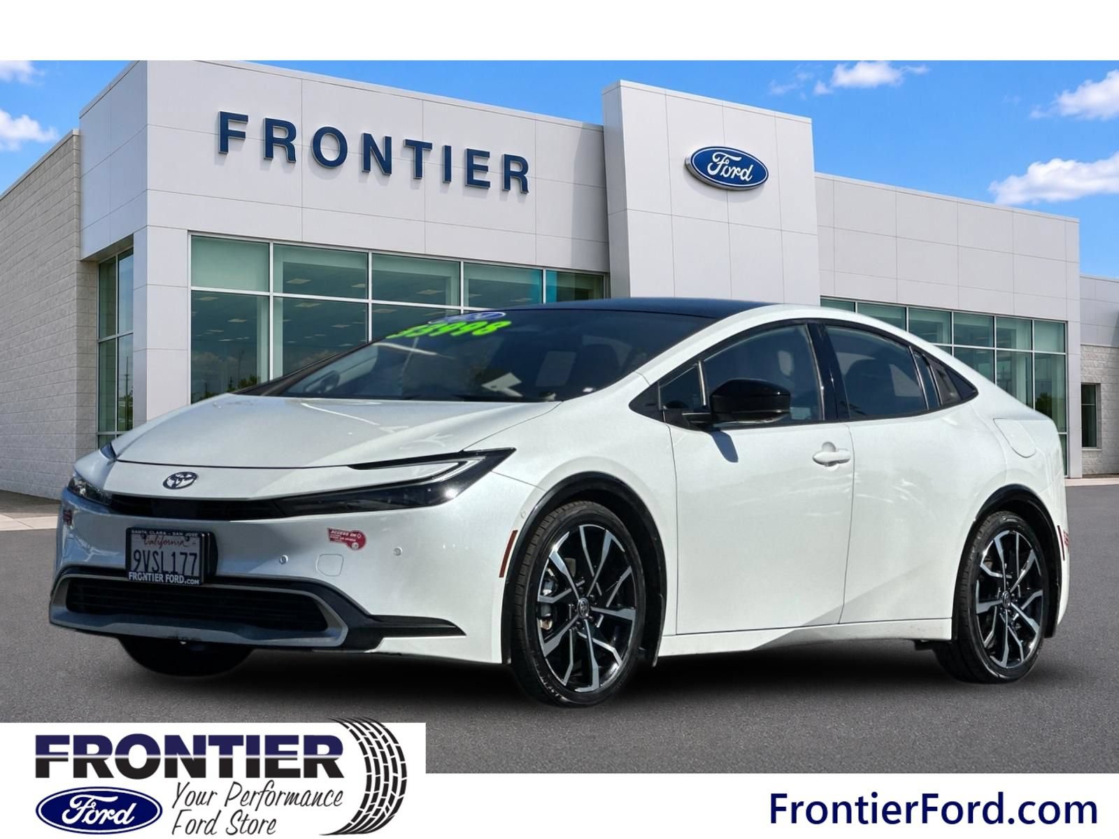 Used 2024 Toyota Prius Prime Premium w/ Advanced Technology Package FWD image 9