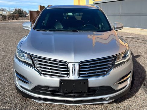 Used 2017 Lincoln MKC Premiere image 3