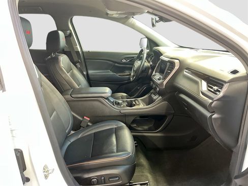 Used 2023 GMC Acadia AT4 w/ Preferred Package image 31