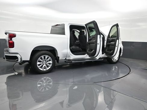 Used 2024 Chevrolet Silverado 1500 Custom image 31