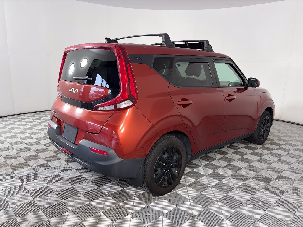 Used 2022 Kia Soul LX FWD image 7