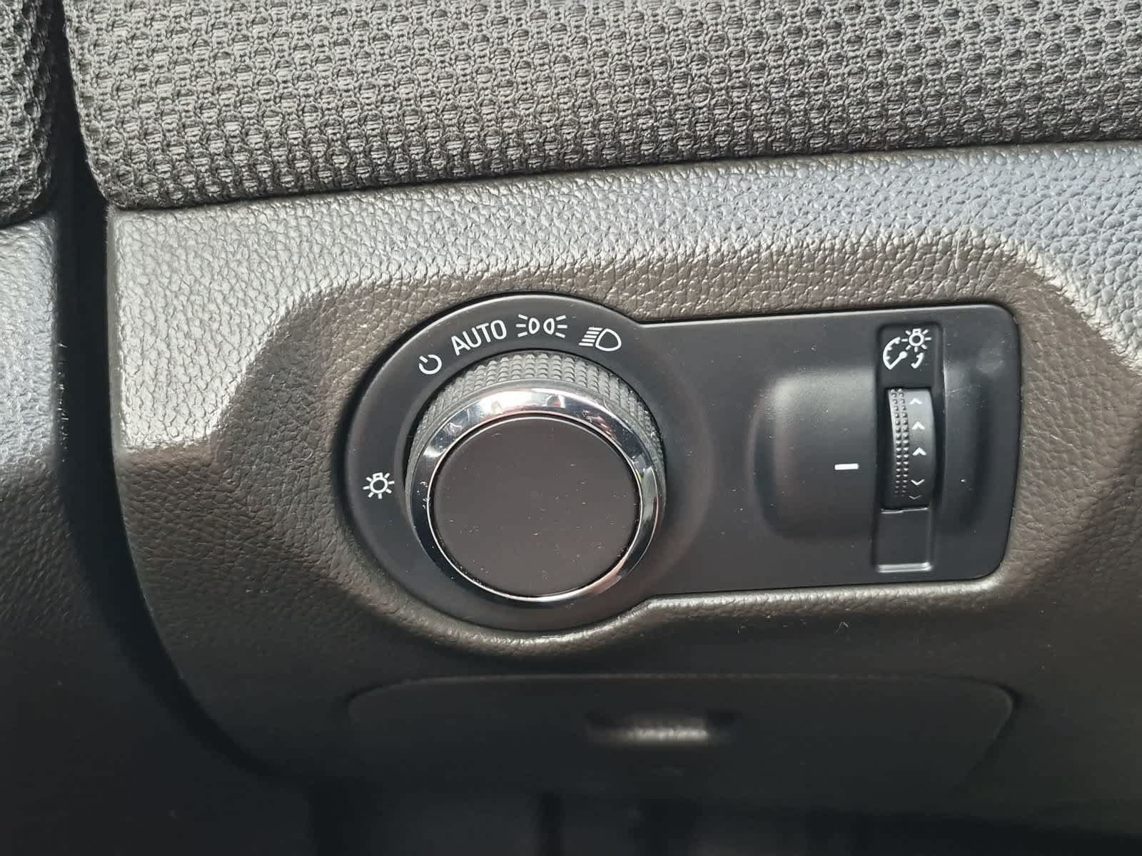 Used 2012 Chevrolet Cruze LT FWD image 29