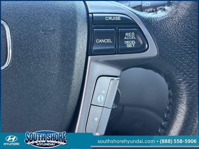 Used 2016 Honda Odyssey Touring Elite image 23