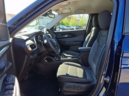 Used 2023 Chevrolet TrailBlazer LT w/ Convenience Package FWD image 13