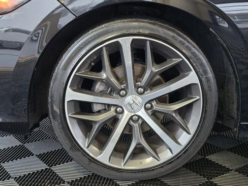 Used 2022 Honda Civic Touring image 12