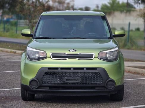 Used 2015 Kia Soul + image 2