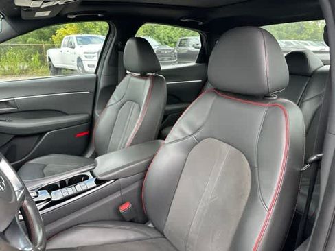 Used 2020 Hyundai Sonata SEL Plus w/ Tech Package FWD image 3