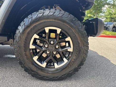 Certified 2025 Jeep Wrangler Unlimited Rubicon 4xe w/ Convenience Group AWD/4WD image 11