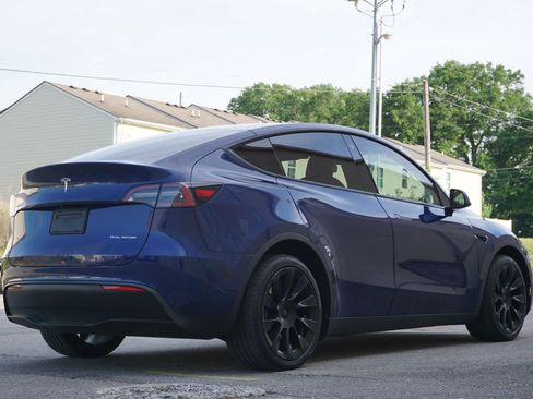 Used 2021 Tesla Model Y Long Range AWD/4WD image 5