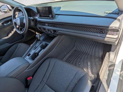 Used 2025 Honda Accord LX image 18