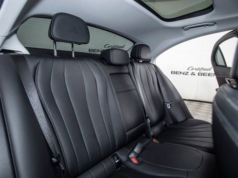 Used 2025 Mercedes-Benz E 350 4MATIC Sedan image 15