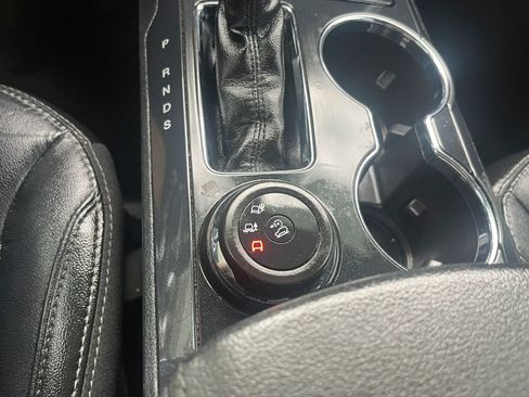 Used 2018 Ford Explorer Limited w/ Equipment Group 301A AWD/4WD image 27