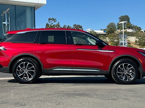 New 2026 Lincoln Nautilus Premier w/ Equipment Group 102A AWD/4WD image 2