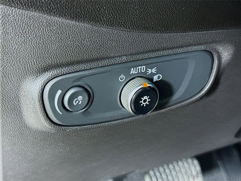 Used 2024 Chevrolet Equinox LT AWD/4WD image 12