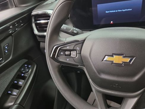 Used 2024 Chevrolet TrailBlazer LS AWD/4WD image 20
