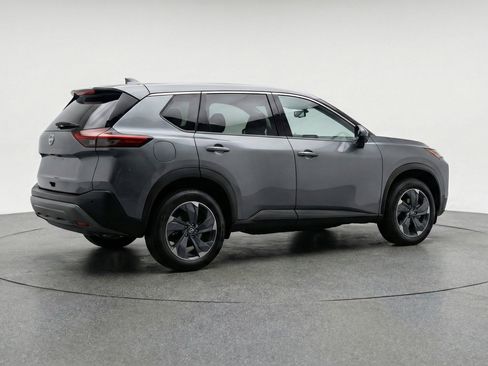 Used 2025 Nissan Rogue SV FWD image 9
