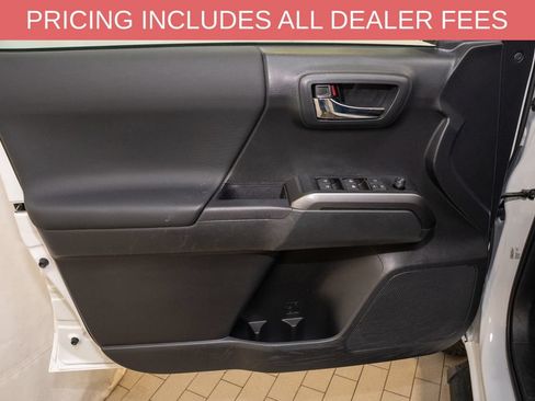 Certified 2023 Toyota Tacoma TRD Off-Road AWD/4WD image 10