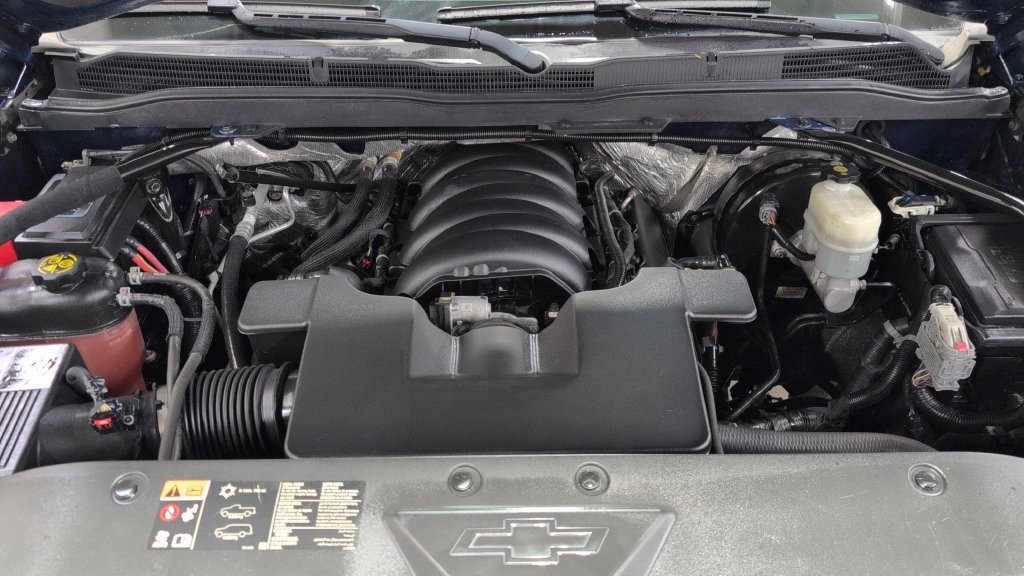 Used 2015 Chevrolet Silverado 1500 LTZ AWD/4WD image 25
