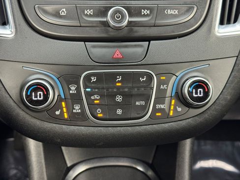 Used 2019 Chevrolet Malibu LT image 25