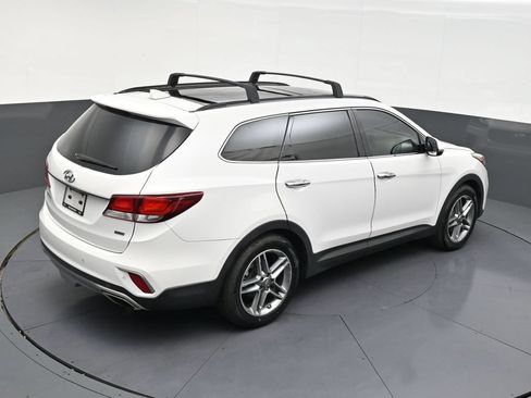 Used 2018 Hyundai Santa Fe FWD image 17