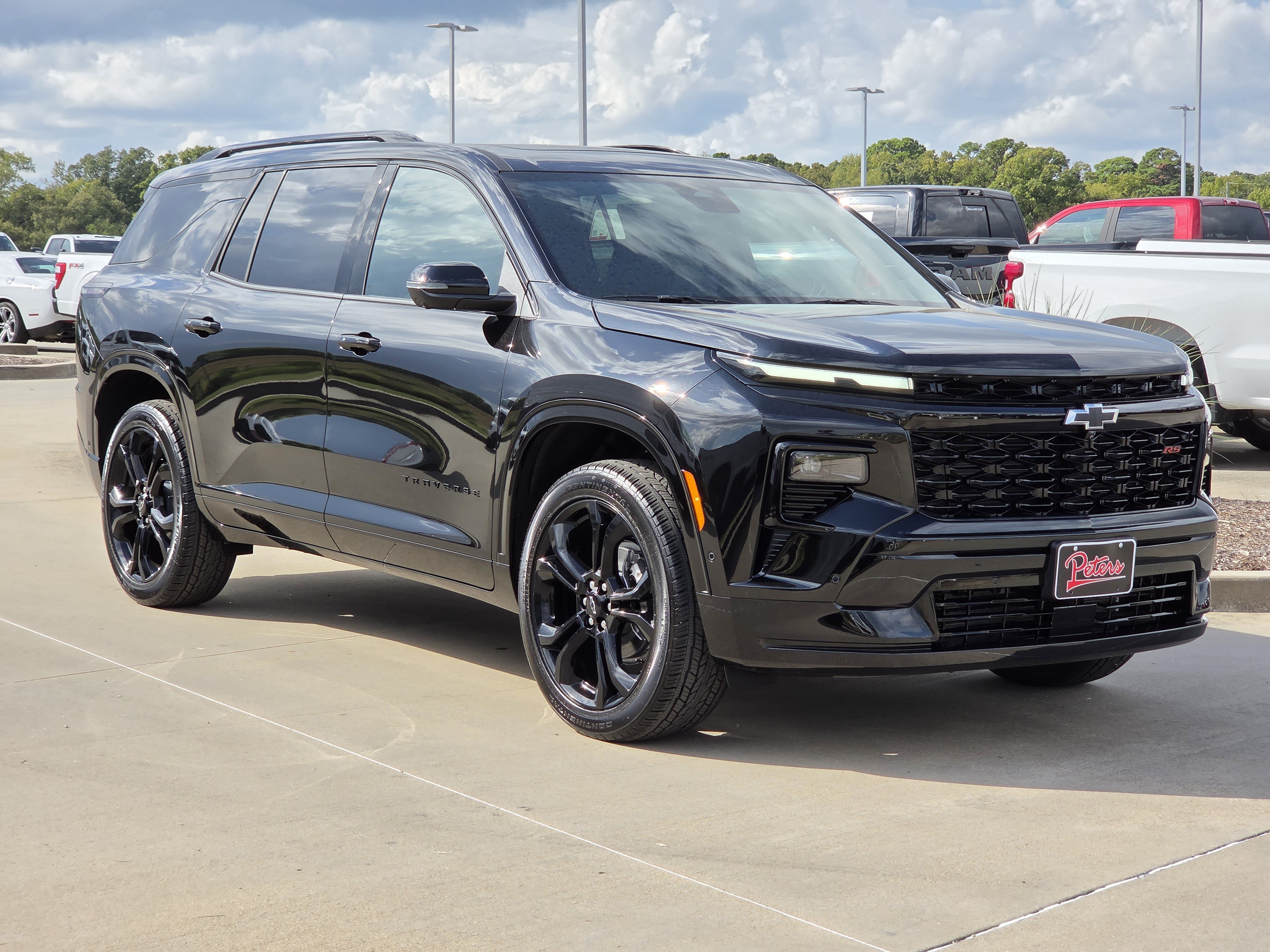 New 2027 Chevrolet Traverse RS FWD image 1