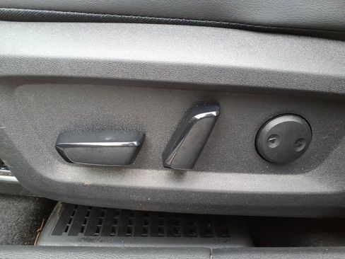 Used 2023 Nissan Rogue Platinum w/ Platinum Premium Package image 13