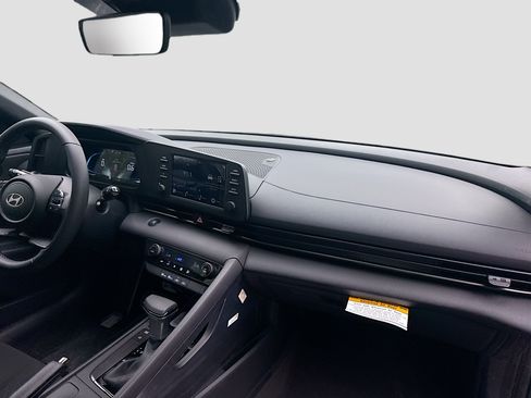 New 2026 Hyundai Elantra Sport w/ Cargo Package FWD image 21