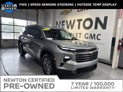 Used 2024 Chevrolet Traverse LT