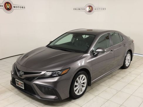 Used 2024 Toyota Camry SE FWD image 35