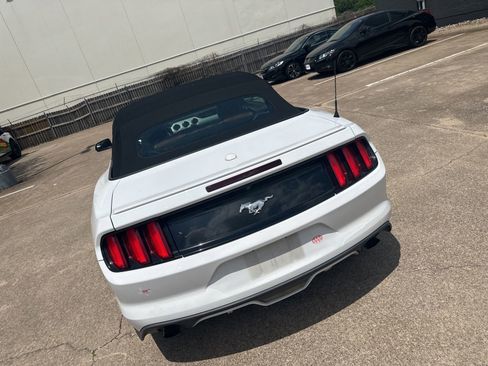 Used 2016 Ford Mustang Premium RWD image 4