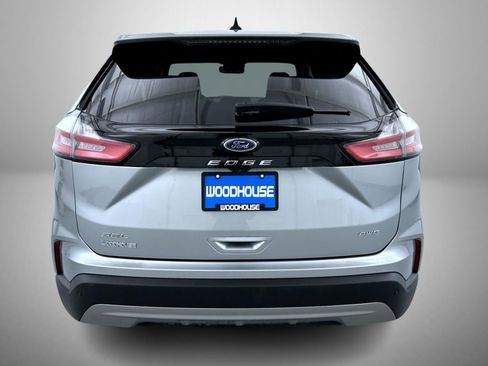 Used 2022 Ford Edge SEL w/ Convenience Package image 6